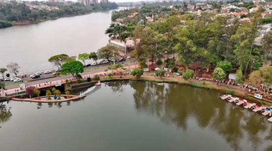 Abraco-no-Lago-arq-Compaz-3