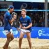 Giovanni Cariani à direita e Mola à esquerda: beach tennis