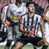 O zagueiro Léo Dourado, do Athletic-MG