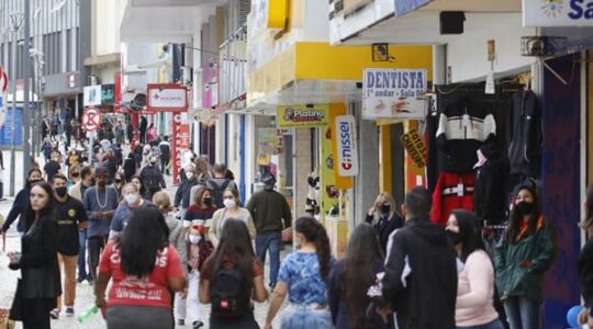 Comércio no Paraná: Dia do Cliente