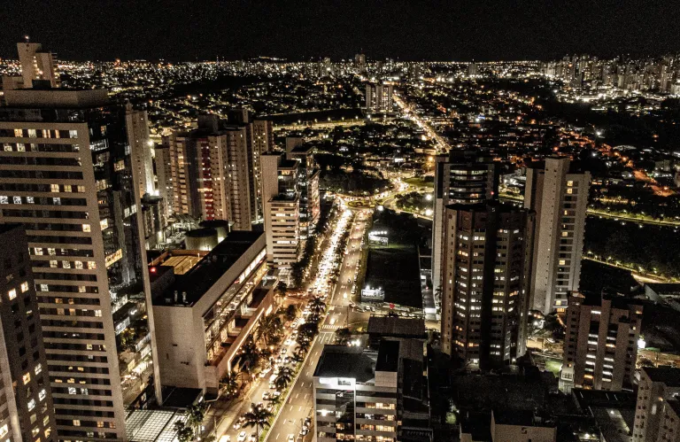 Londrina-cidade-drone-imagem-noturna-Rodolfo-Gaion_CMTU-1