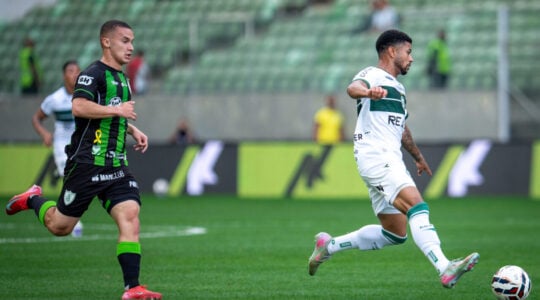Lucas Ronier, do Coritiba, enfrenta o América