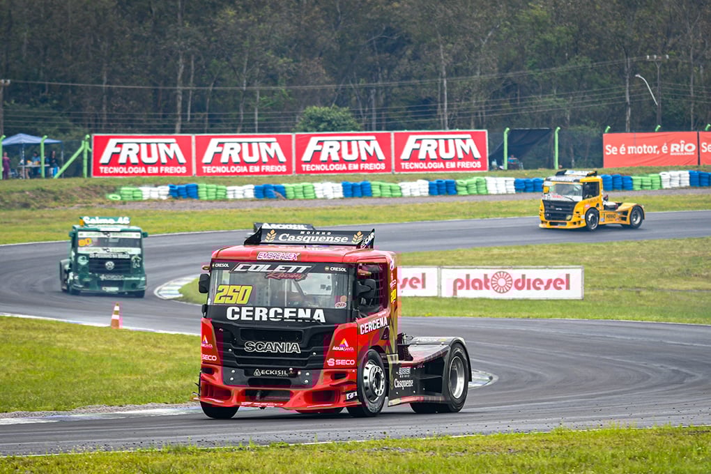 Diego Collet ganhou a prova da categoria F-Truck