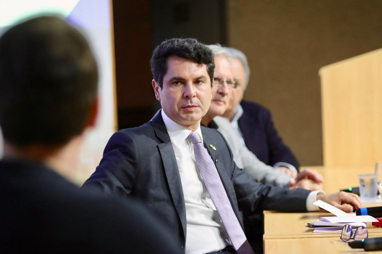 alexandre curi Curi construção políticas habitação