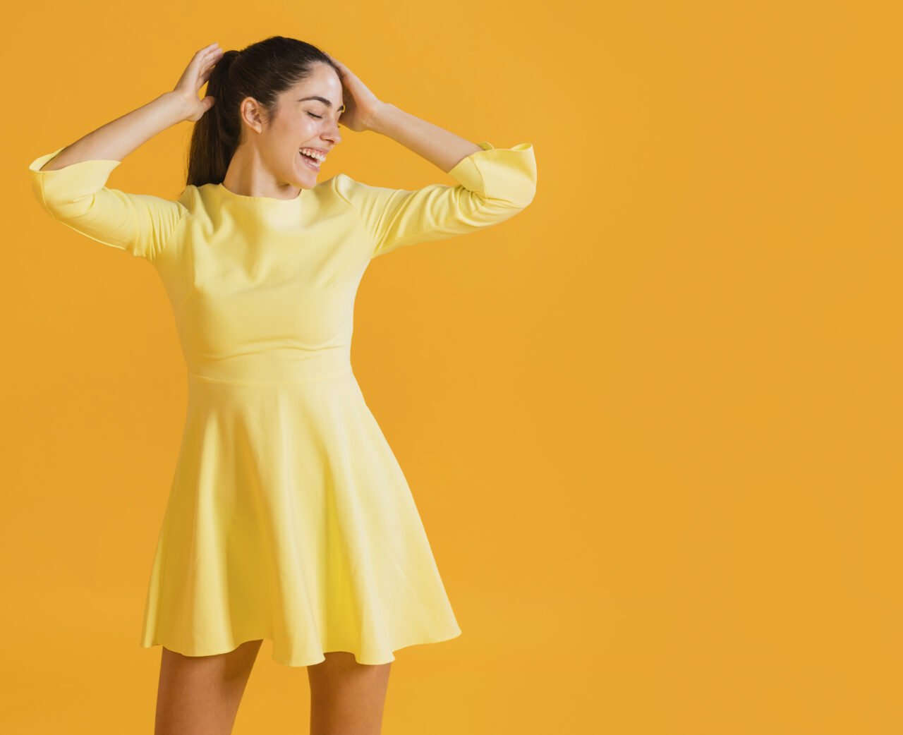 amarelo manteiga