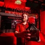 Bartender Alieksey Machinsky (foto @nubrafasari_)