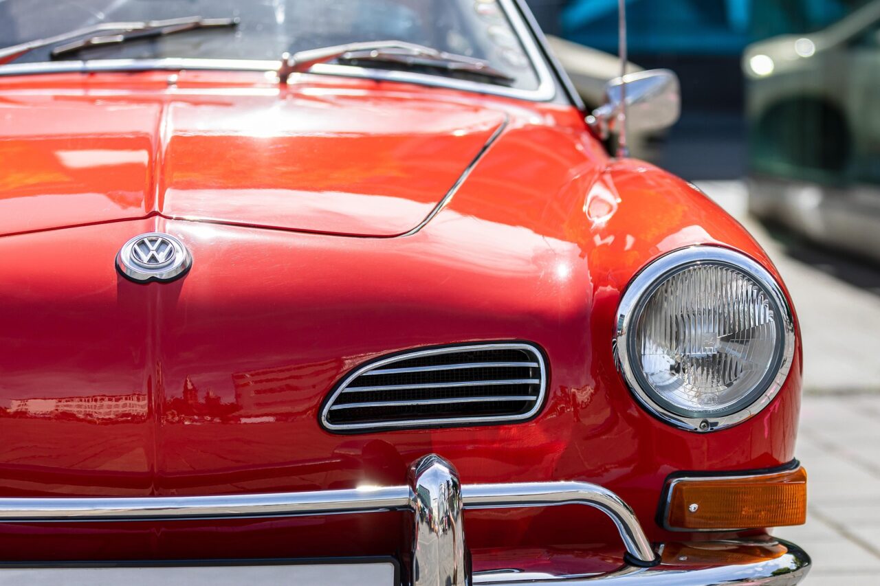 car-7275386_1920