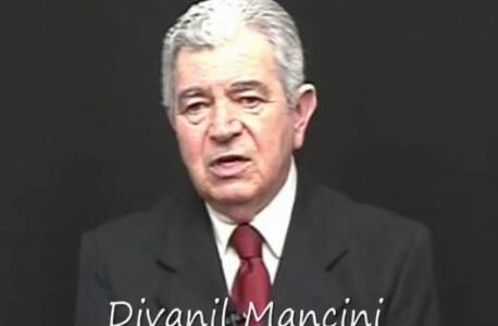 divanil mancini