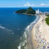 Matinhos, 11 de fevereiro de 2023 – Drone de praia no balneário Caiobá.