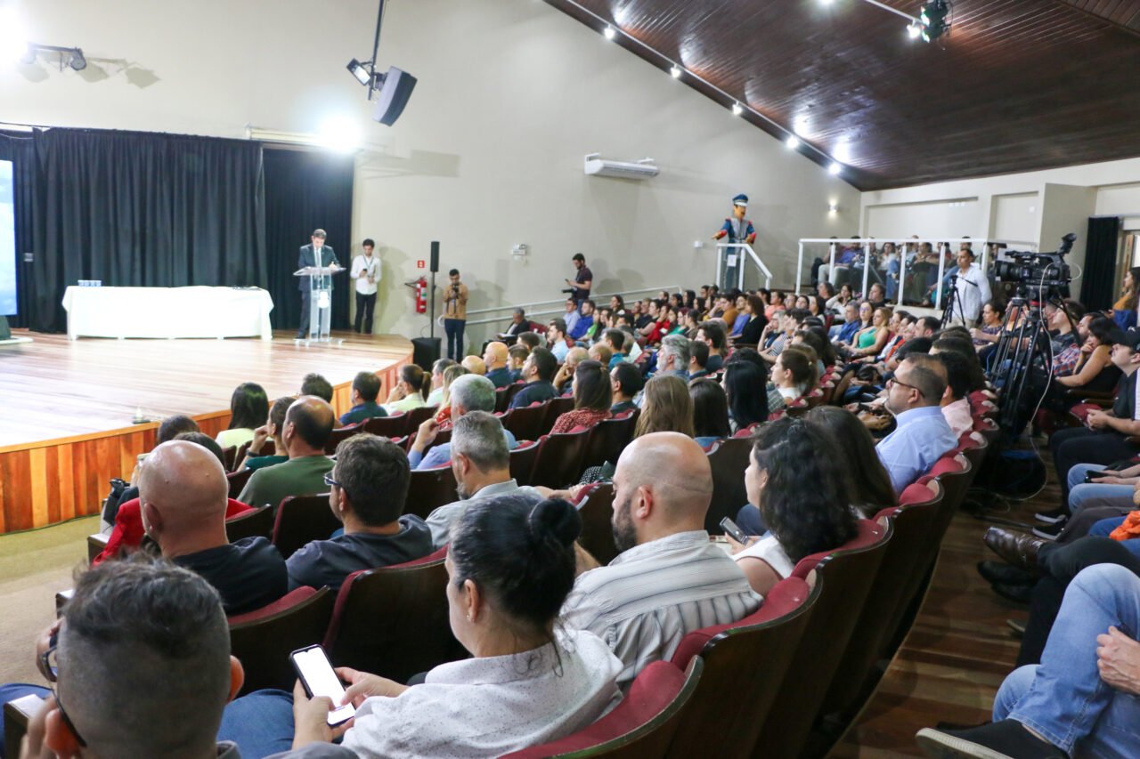 grande curitiba desenvolvimento