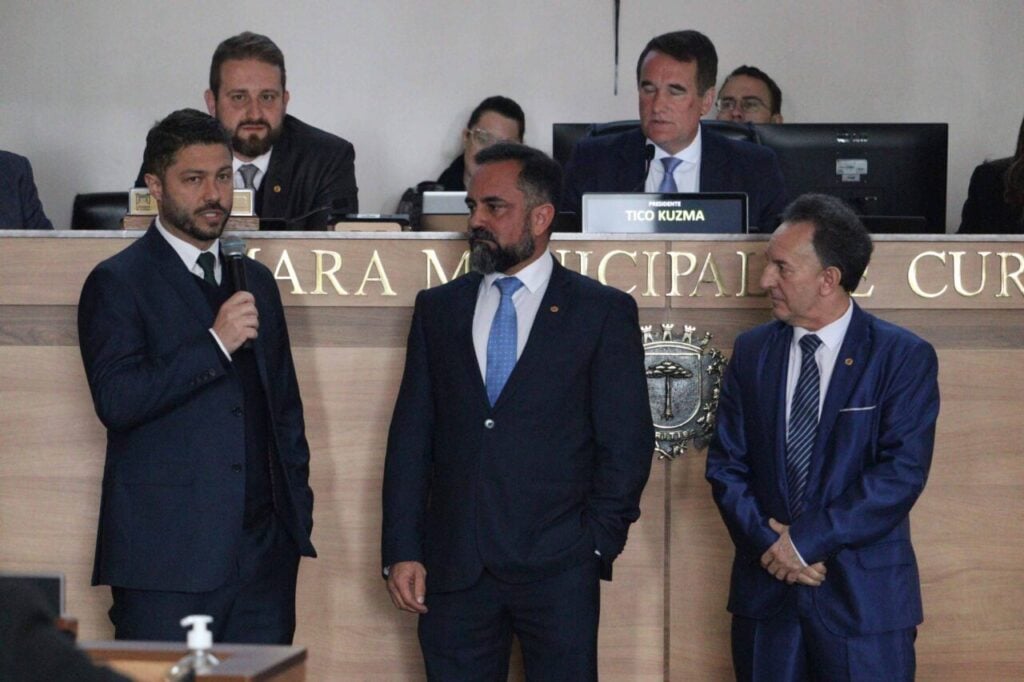 processo contra professora Ângela comissão processante foto Luiz Pedrucco