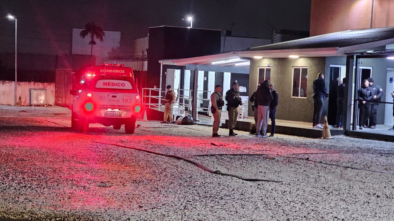 08policia2