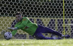 O goleiro curitibano Bento, ex-Athletico Paranaense, em treino da seleção brasileira