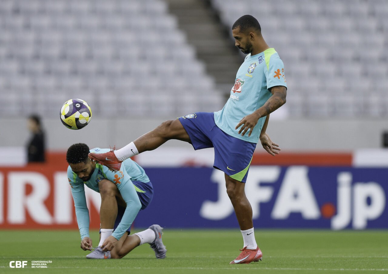 O lateral-direito Paulo Henrique, do Vasco e da seleção brasileira