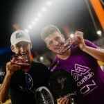 Mola de cinza e Cariani de roxo : beach tennis
