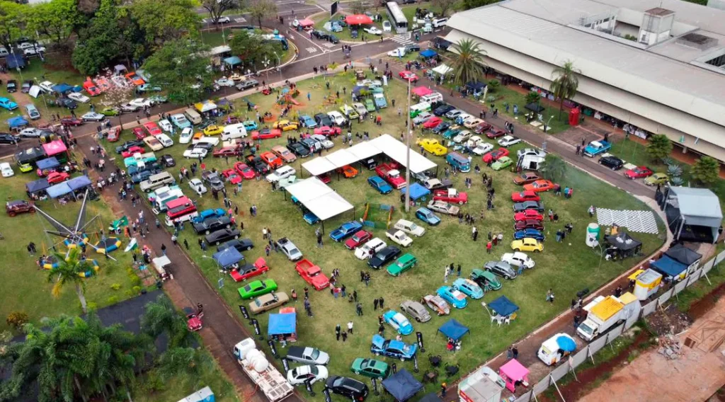 Dia-do-Antigomobilista-carros-antigos-Bruno-Amaral_SMDS-arq