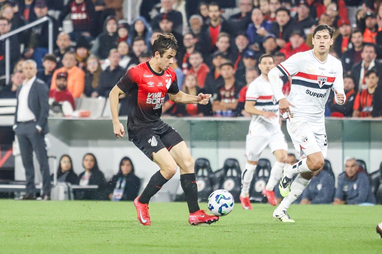 O meia Dudu Kogitzki, do Athletico Paranaense
