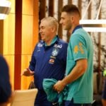 Bento ao lado do treinador da Seleção Brasileira, Carlo Ancelotti