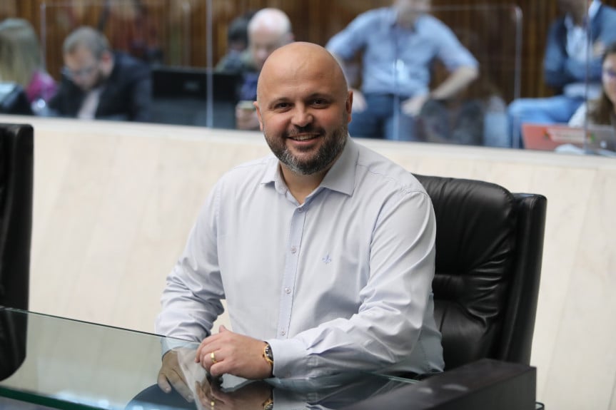 O deputado Thiago Buhrer