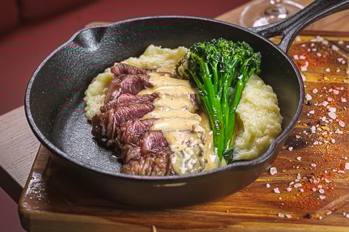 RedTrees-Shoulder Grelhado com Purê de Batata e Brócolis Grelhado ao Molho Cajun_fotoPriscillaFiedler-1