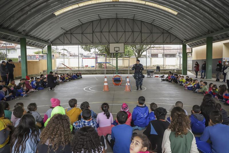 escola itacelina ar condicionado