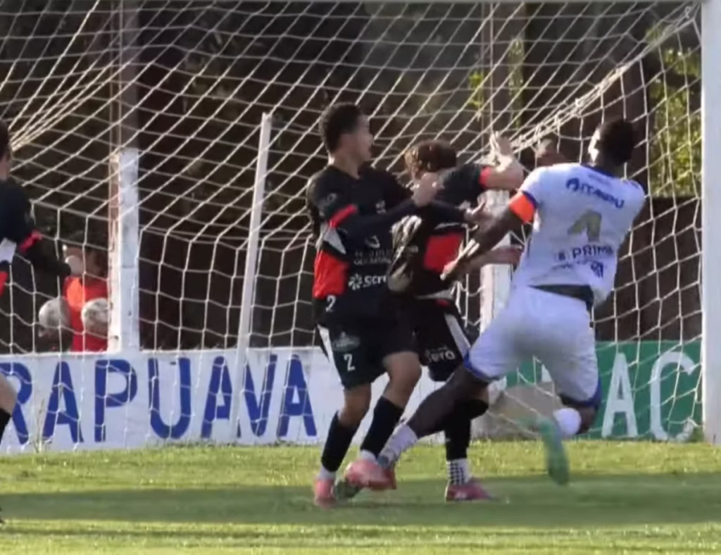 futebol nacional-injuria_racial-agressao-parana-1759620027