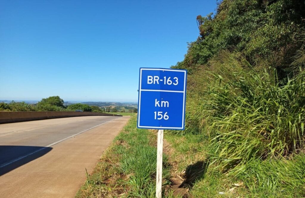 sinalizacao rodovia quilometros