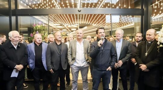 supermercado reabre
