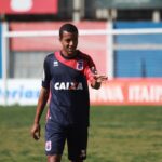 O lateral-esquerdo Breno Lopes, em treino do Paraná Clube, em 2014