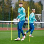 Cao Henrique durante treino da Seleção no CT do Arsenal, em Londres